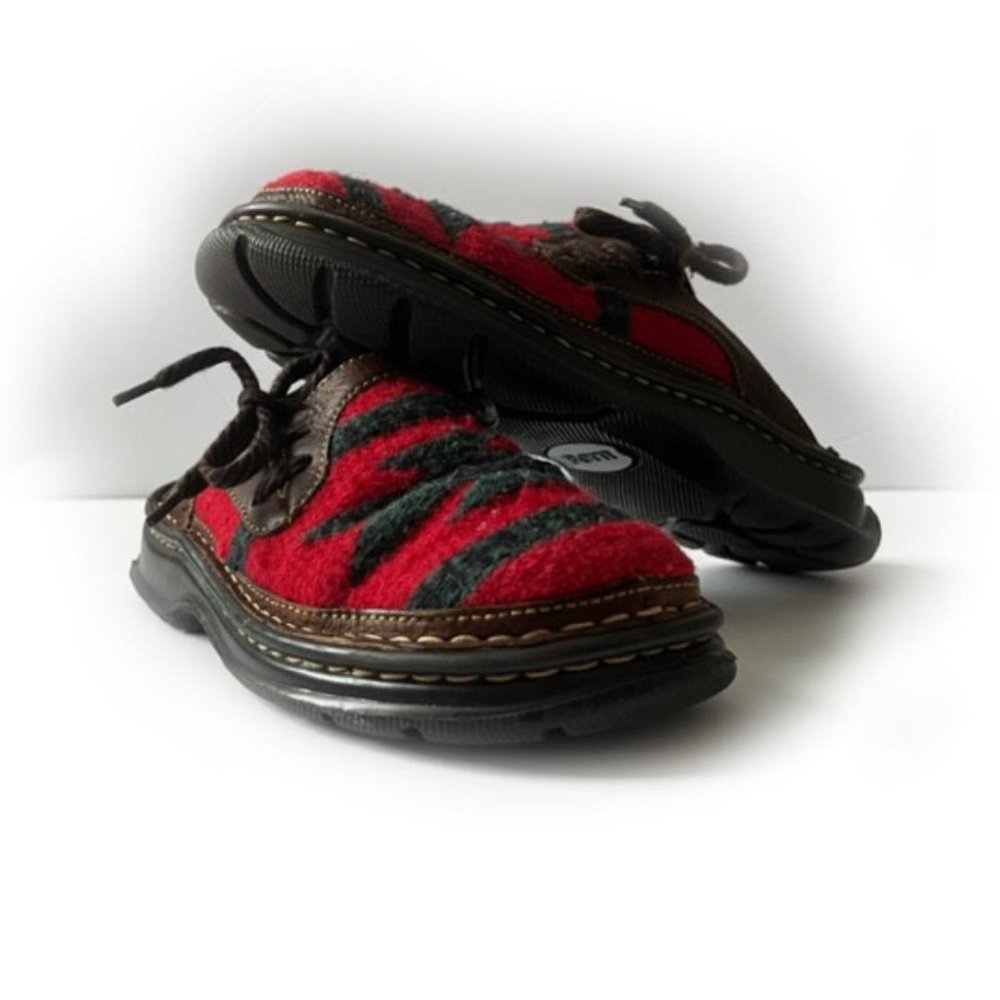 BORN red and green tribal print slide on sandals